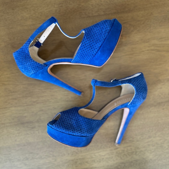 Blugirl Blumarine Textured Blue Suede Platform T-Strap Sandals Size 7.5 (38.5) - Picture 4 of 6